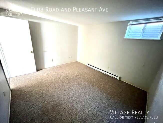 Building Photo - 605 Country Club Rd