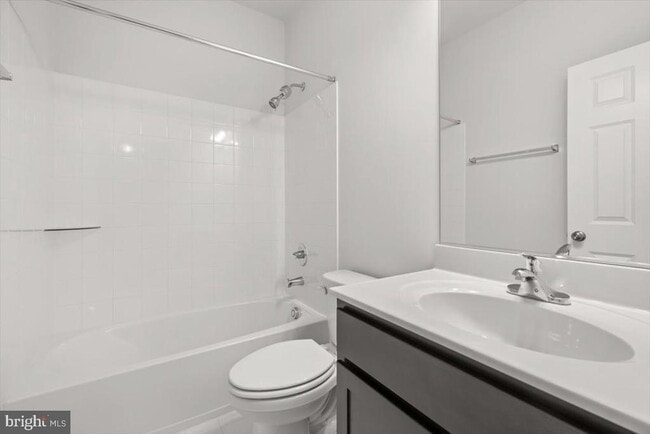 Building Photo - 104 Heyford Dr