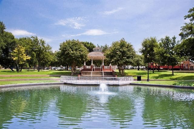 Building Photo - 1700 Millsap Ln