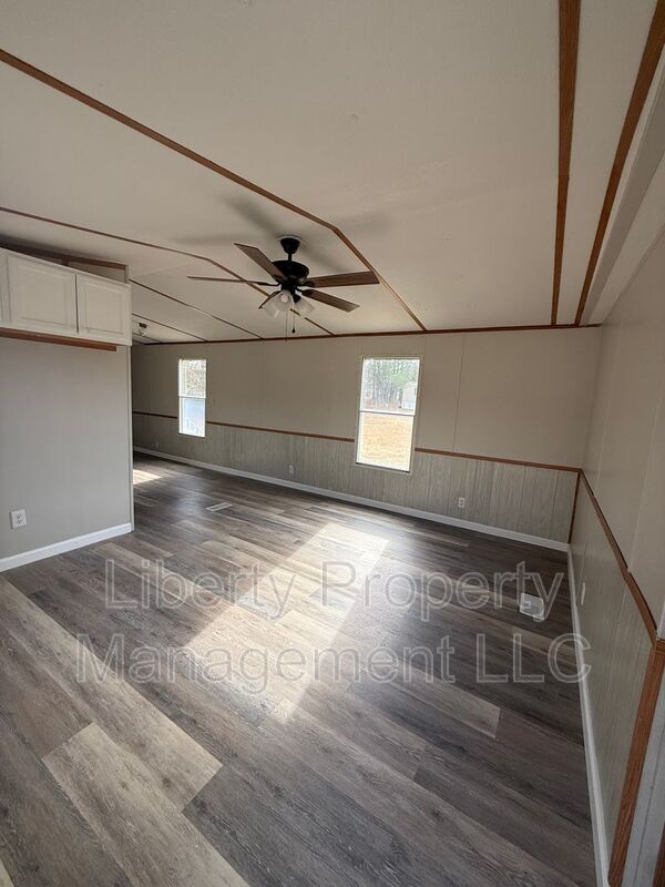 Building Photo - 1019 John Godfrey Rd