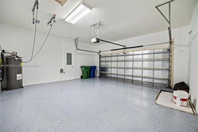 Building Photo - 2497 Bay Isle Dr