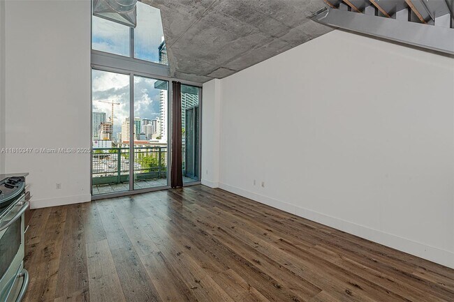 Building Photo - 690 SW 1st Ct