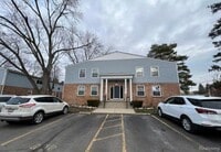 Building Photo - 521 E University Dr