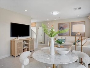 Building Photo - 909 Cadence Vw Wy