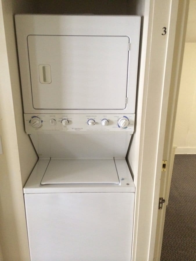 Building Photo - 315 E Smith Ave