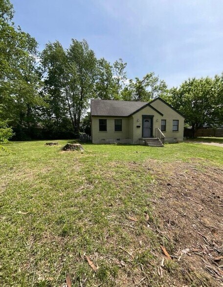 Building Photo - 1184 Panama St