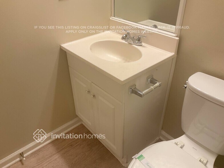 Building Photo - 4129 Buckingham Pl