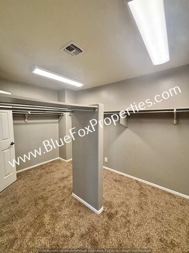 Building Photo - 13303 E Almond Crest Dr