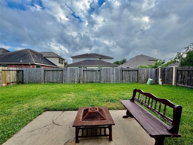 Building Photo - 25111 Hazel Ranch Dr