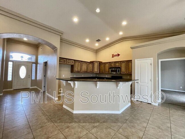 Building Photo - 11 Hickory Knoll Cir