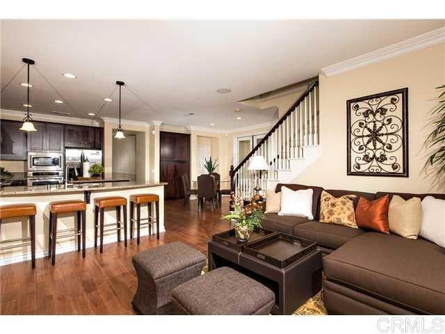 Building Photo - 6418 Live Oaks Dr