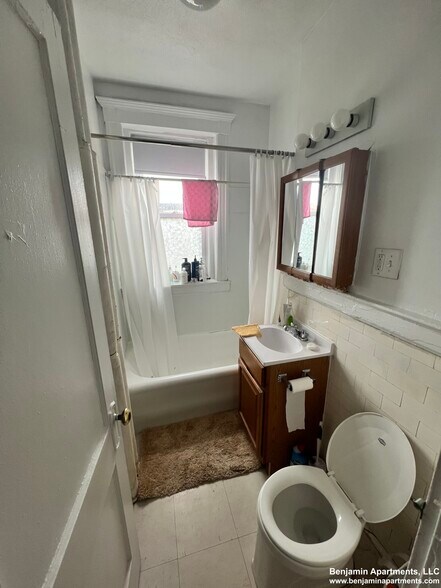 Building Photo - 1167 Boylston St