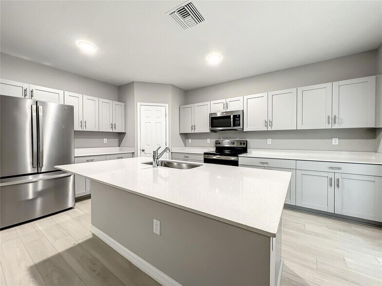 Building Photo - 7540 Freesia Trce