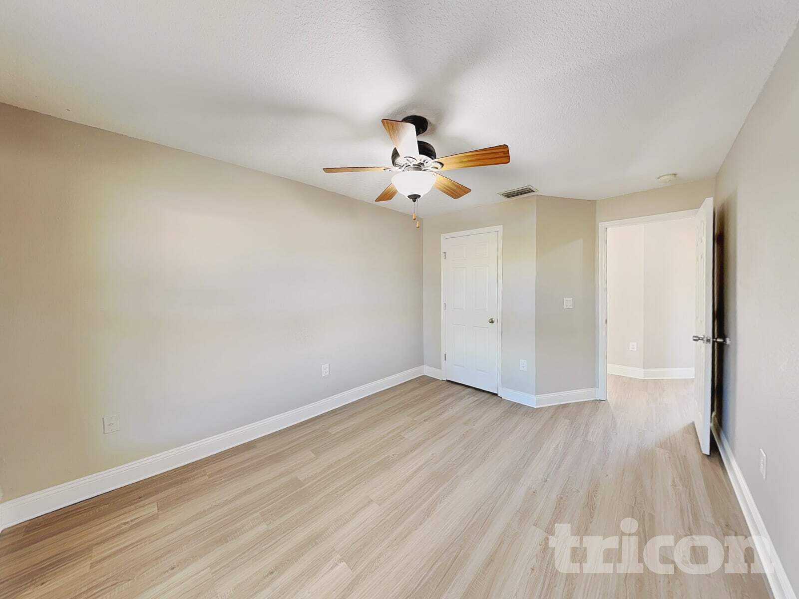 Building Photo - 8606 Lisa Blvd