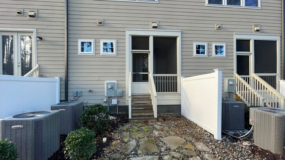 Building Photo - 831 Bankston Wds Wy