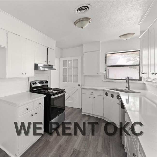 Building Photo - 1625 SW 67th St