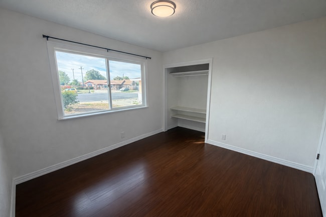 Building Photo - 3 bed 2 Bath Home Recently renovated single-family home in Fairfield,