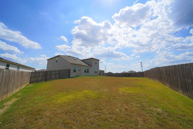Building Photo - 3730 Acorn Pl