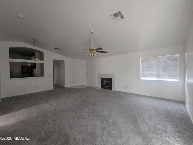 Building Photo - 7835 S Lennox Ln