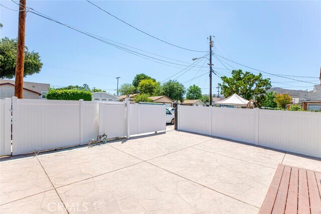 Building Photo - 10531 Greenburn Ave