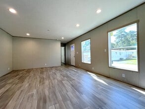 Building Photo - 3110 Victory Dr