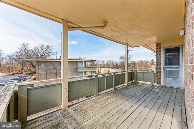 Building Photo - 7208 Donnell Pl