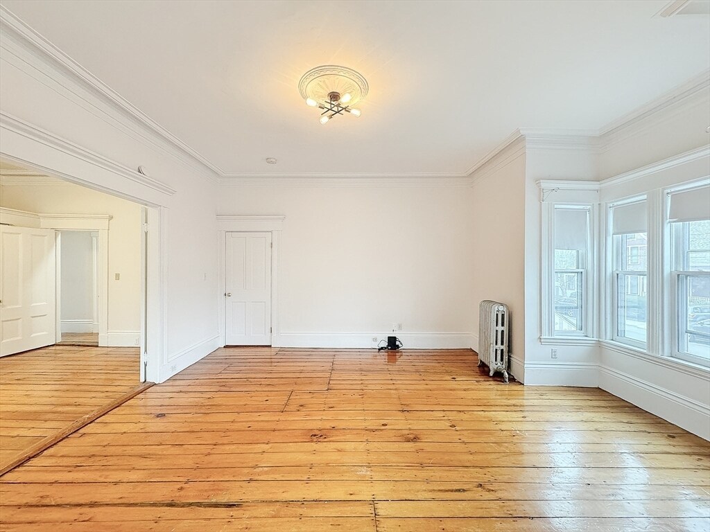 Building Photo - 269 Lamartine St