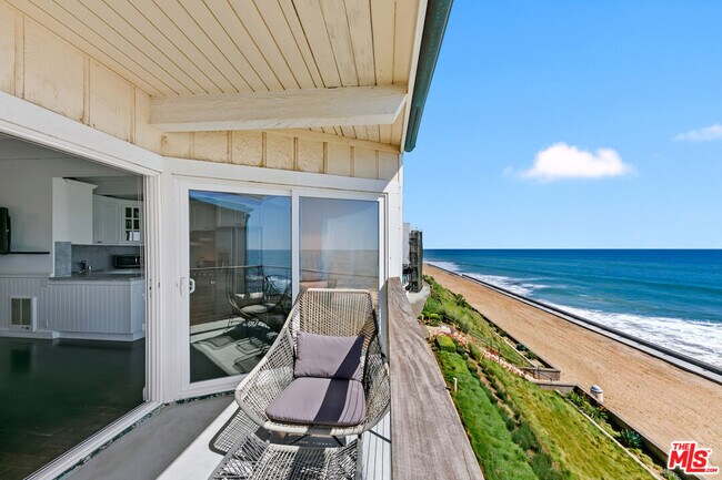 Building Photo - 11856 S Beach Club Way