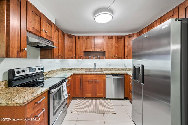 Building Photo - 2700 N Hwy A1A