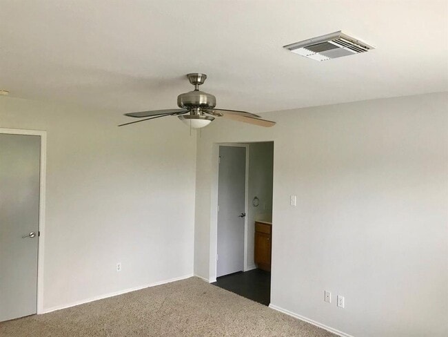Building Photo - 10822 Primrose Acres Ln