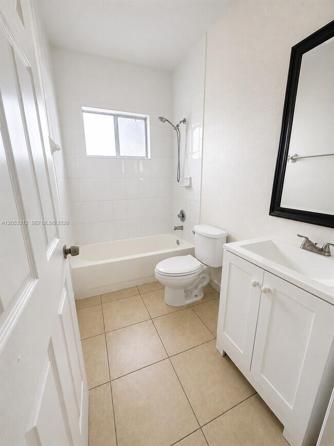 Building Photo - 26524 SW 138th Ave