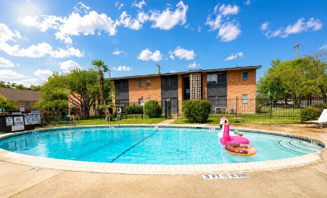Building Photo - Shanti Apartments