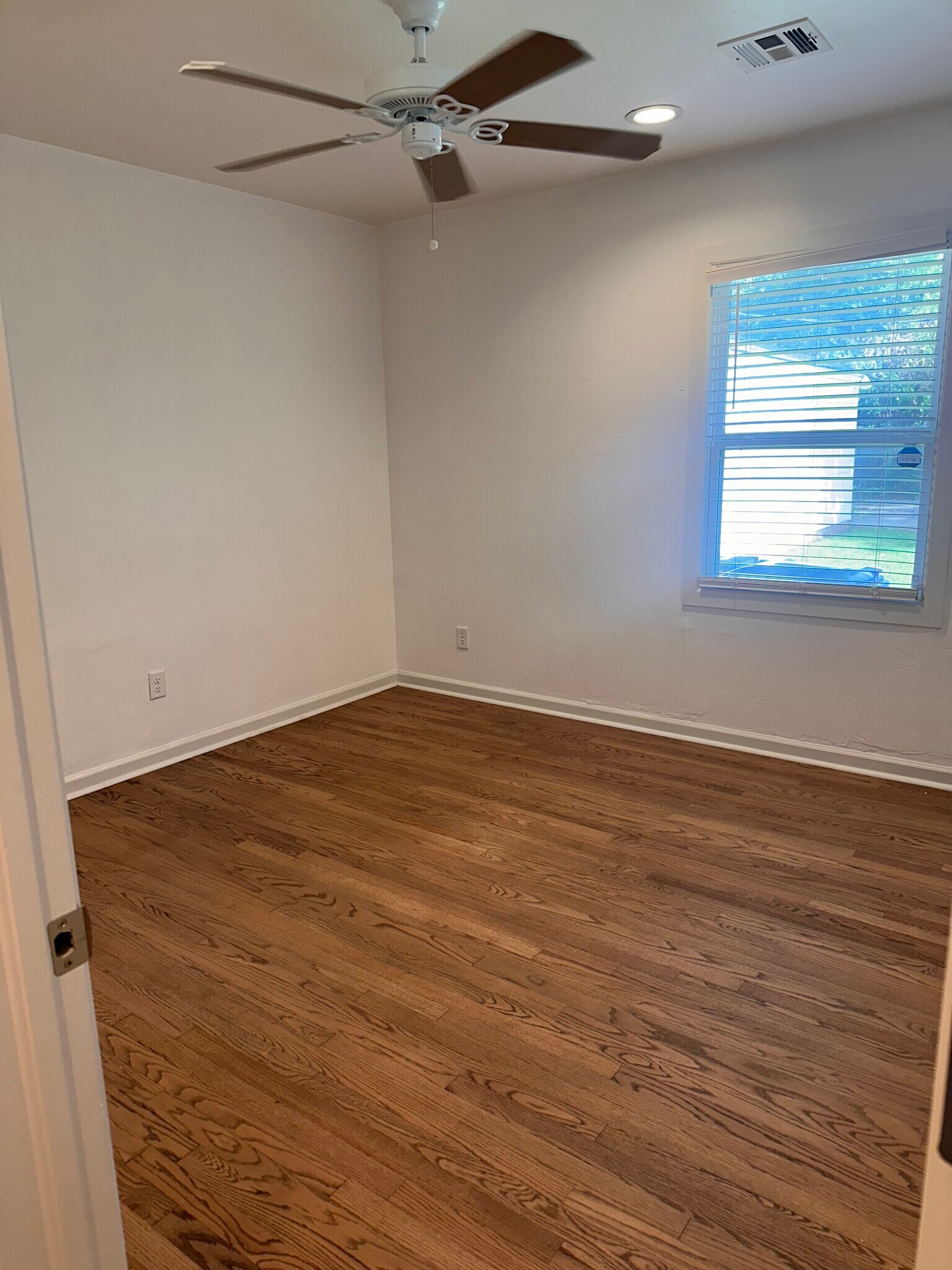 Building Photo - 708 NW 51st St