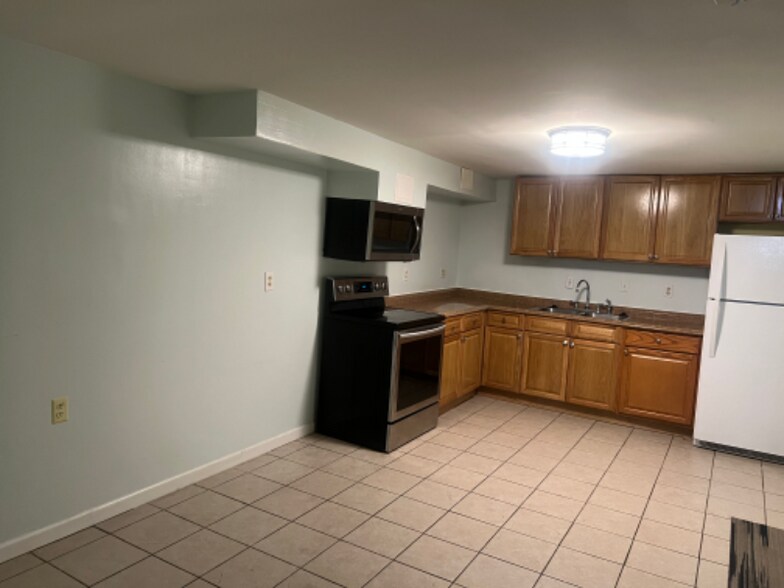 Building Photo - 3123 Calverton Blvd