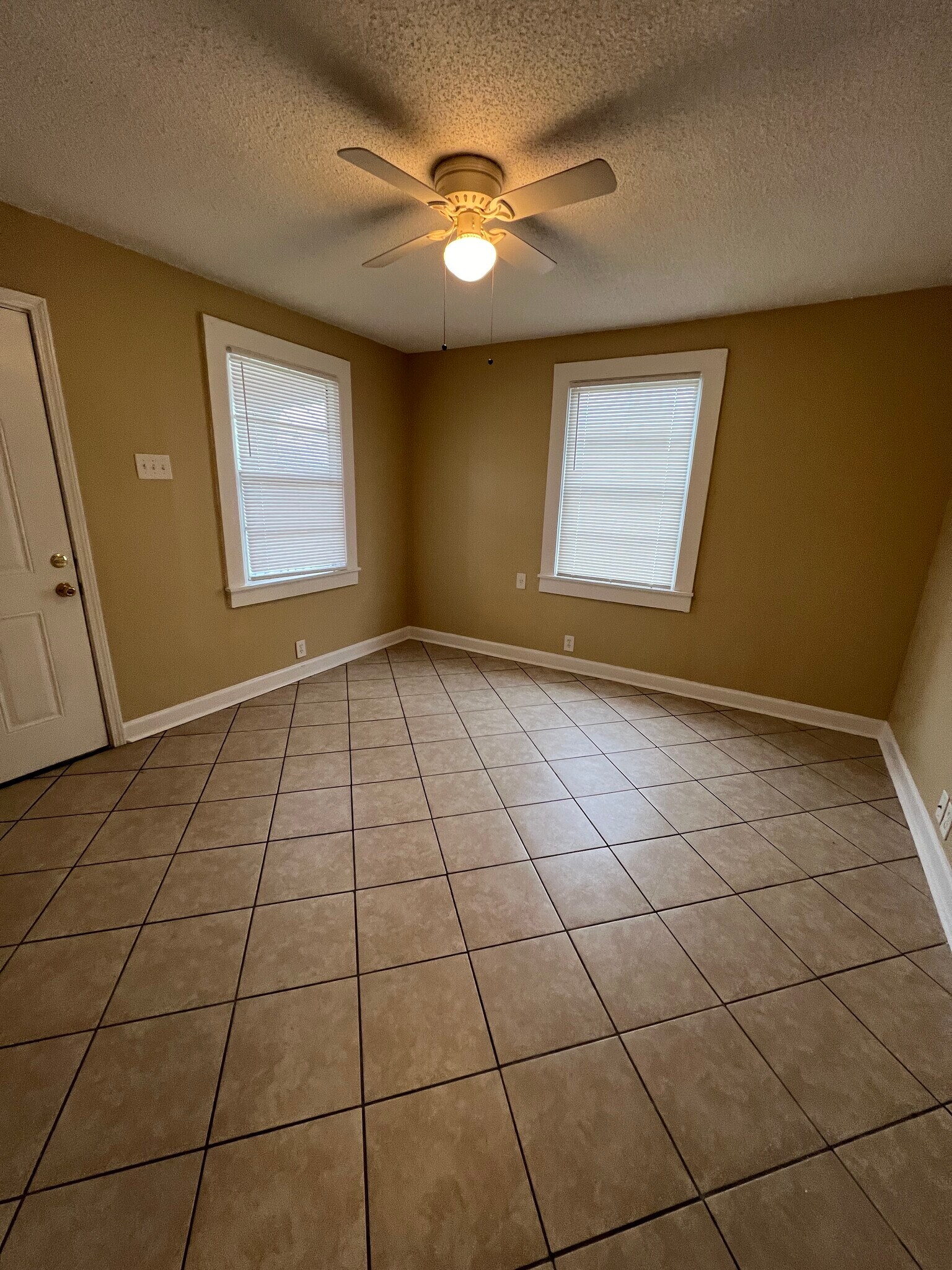 Building Photo - 4335 Clio St