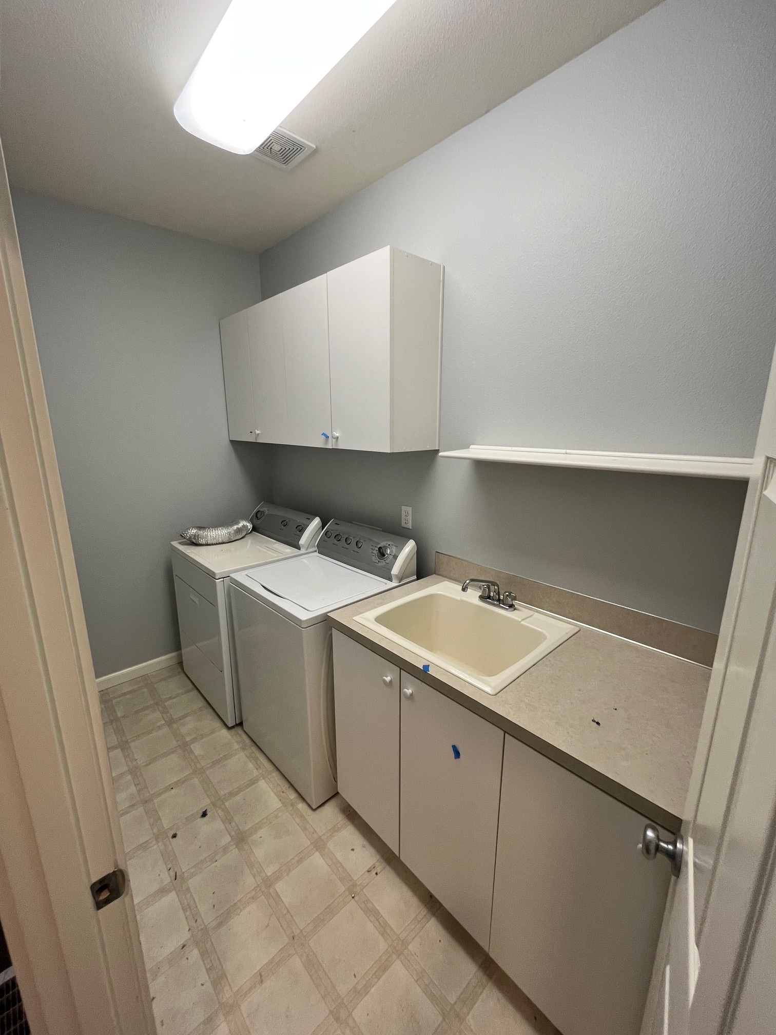 Laundry room - 7739 SW Carrollon Dr
