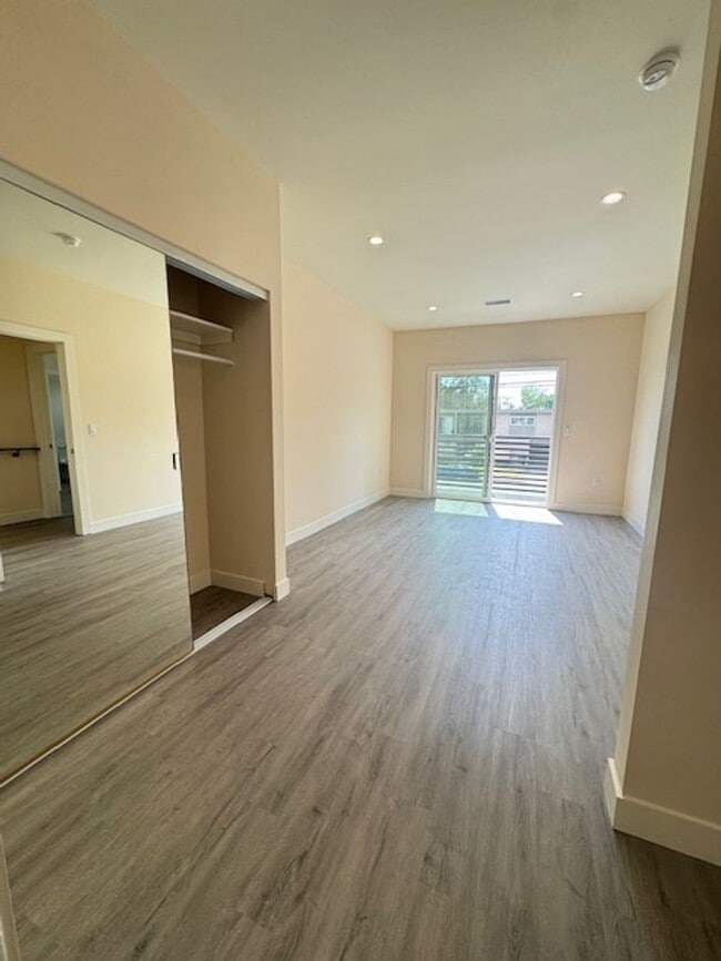 Building Photo - Charming & Private 4-Bedroom, 4-Bath Home in Sherman Oaks