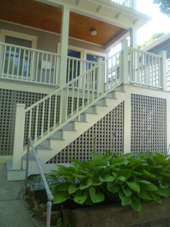 Building Photo - No Brokers Fee, In-Unit Washer and Dryer, Central Heat/AC, Eat-in Kitchen, Parking for Rent