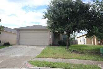 Building Photo - Lovely 3/2/2 house in Los Cielos/Del Valle