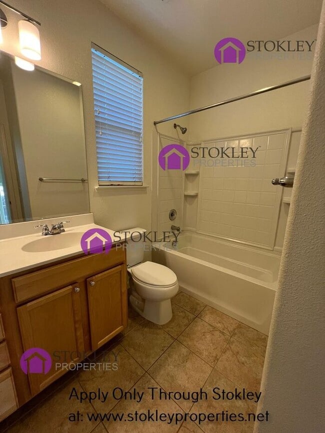 Building Photo - 238 Ladybug Ln