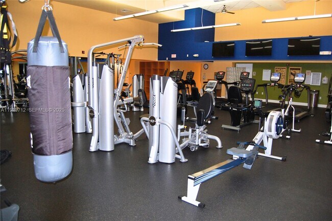 Building Photo - 7350 SW 89th St