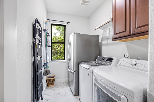 Building Photo - 14 Rancher's Trail