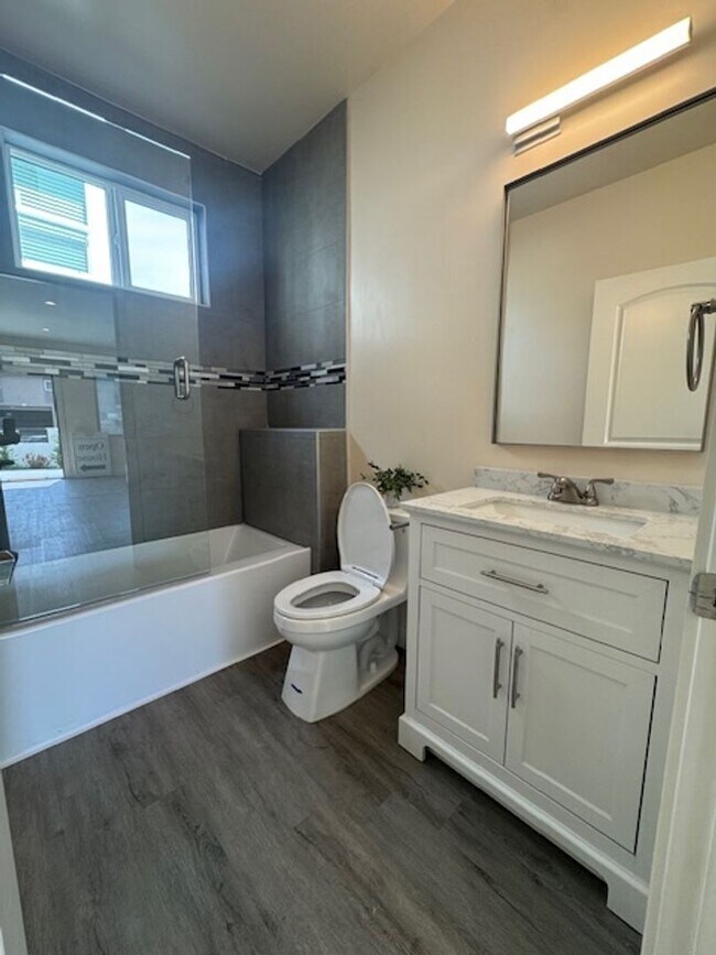 Building Photo - Charming & Private 4-Bedroom, 4-Bath Home in Sherman Oaks