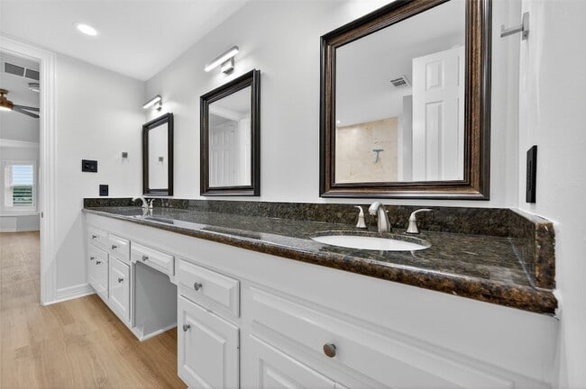 Building Photo - 2019 Bendstone Cir