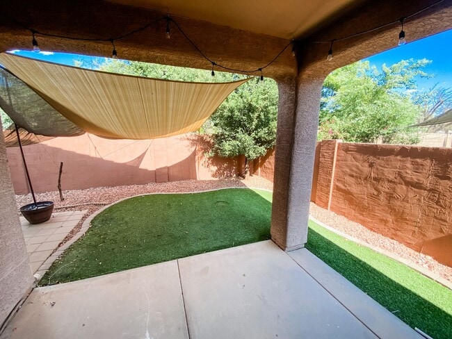 Building Photo - Beautiful 3 Bed/2 Bath home!