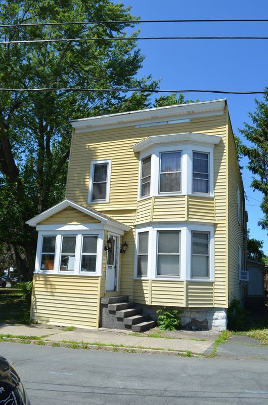 Building Photo - 113 15th St