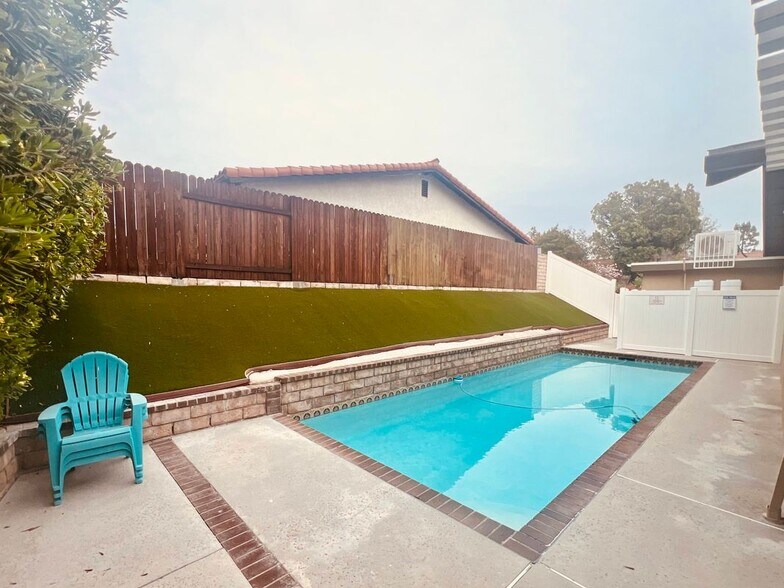 Building Photo - 5309 Lockhurst Dr