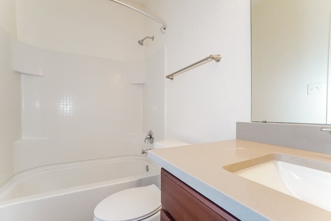 Building Photo - 2003 Lost Pine Ct