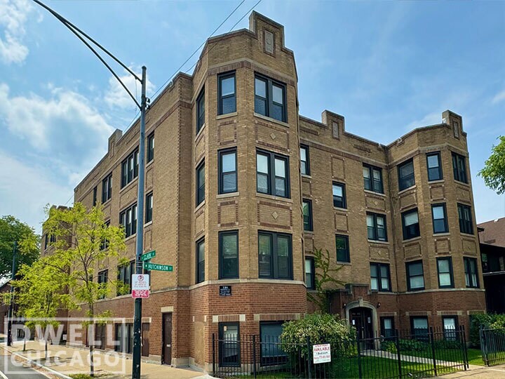 Building Photo - 4208 N Clark St