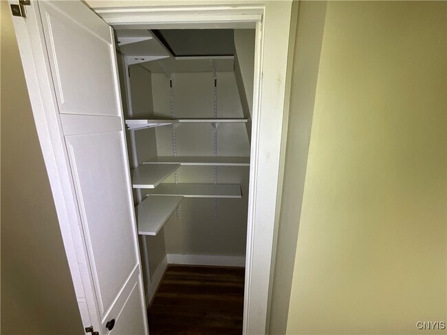 Building Photo - 127 Winslow St